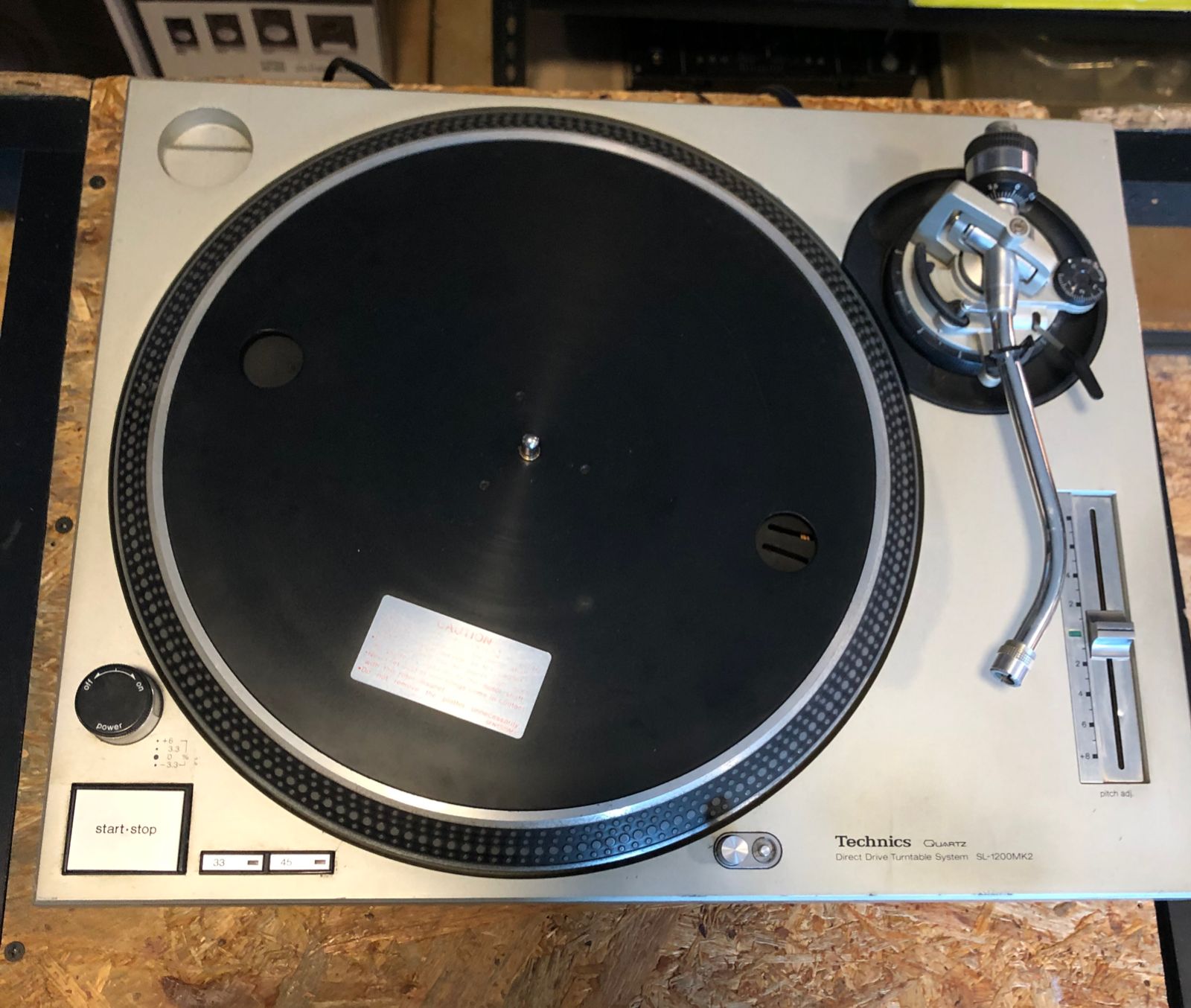 Tornamesa Technics SL 1200 MK2 Turntable Dealer